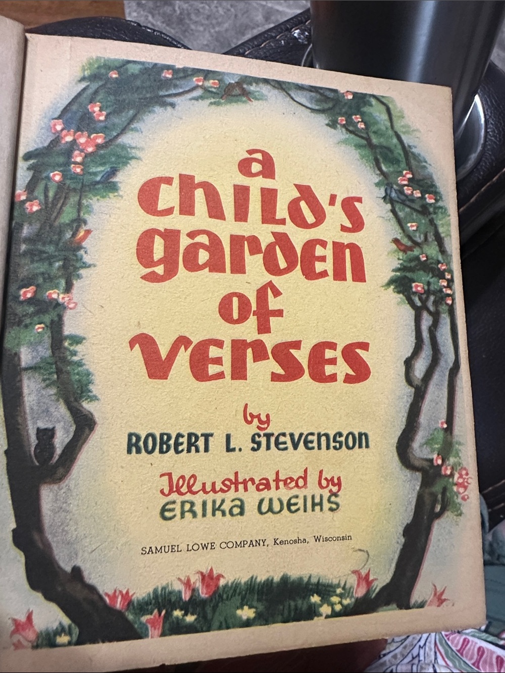Vintage Classic Children's Poems Book - Blue, Yellow, Pink Cover - Picture 3 of 5